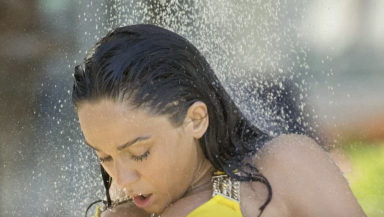 Vicky Pattison Shines by the Pool in Mexico